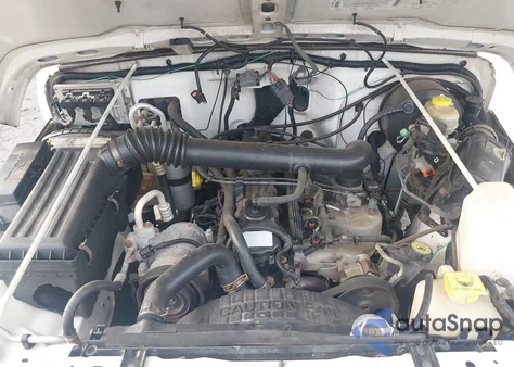 1999 Jeep Wrangler Sport z USA, uszkodzony, nr VIN 1J4FY19S1XP413327